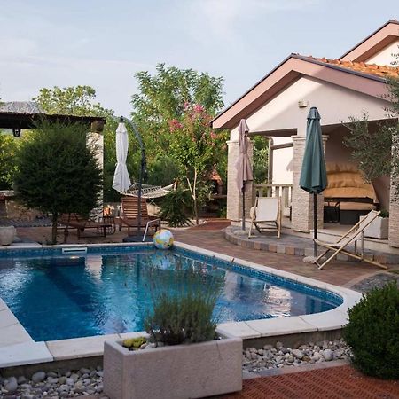 Villa Aleksandra Ljubuski Bagian luar foto