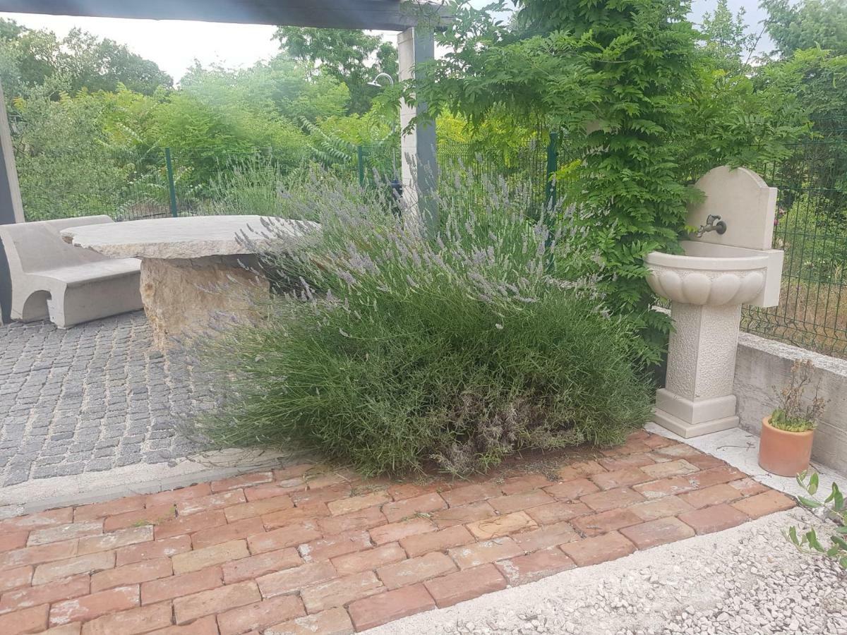 Villa Aleksandra Ljubuski Bagian luar foto